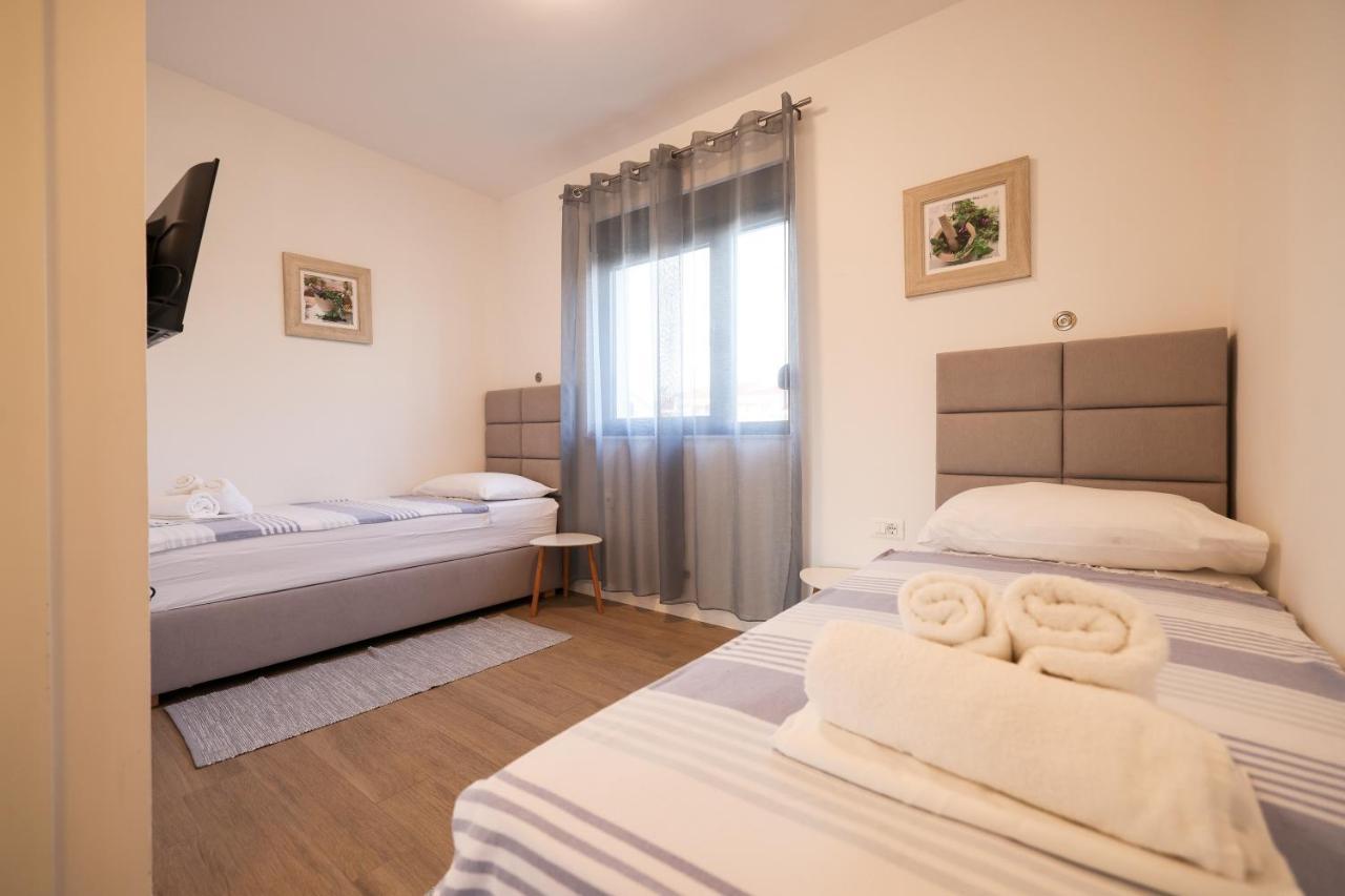 Apartmani Mato 1 Zadar Exterior photo